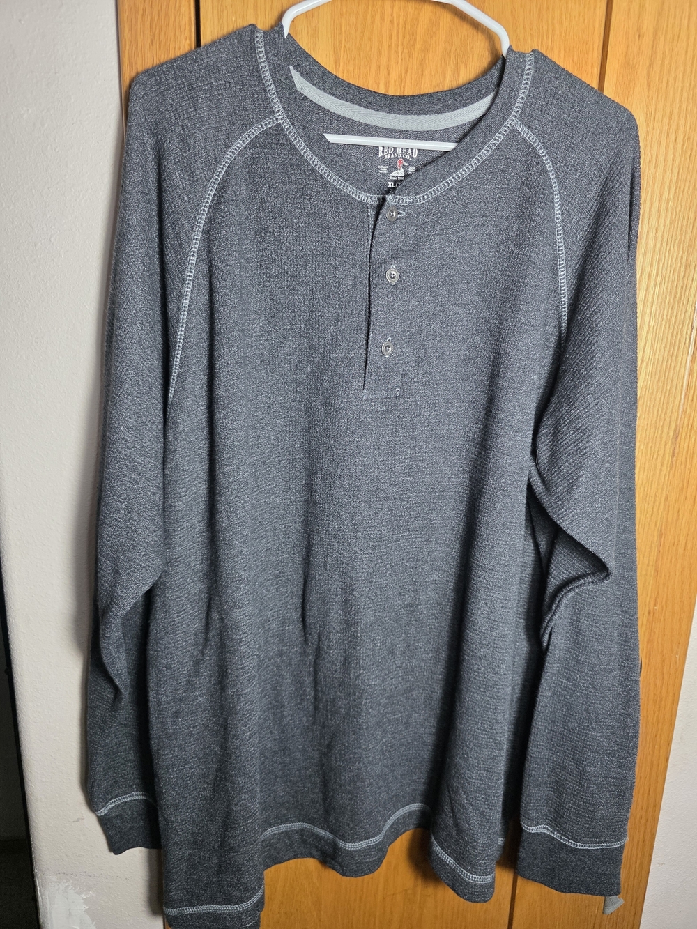 RedHead Men’s Long Sleeve Henley in Dark Gray XL Like New